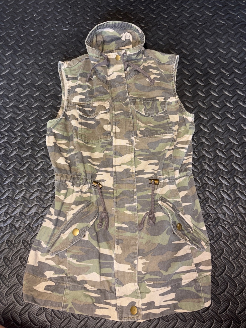 American Rag Women’s Camo Vest